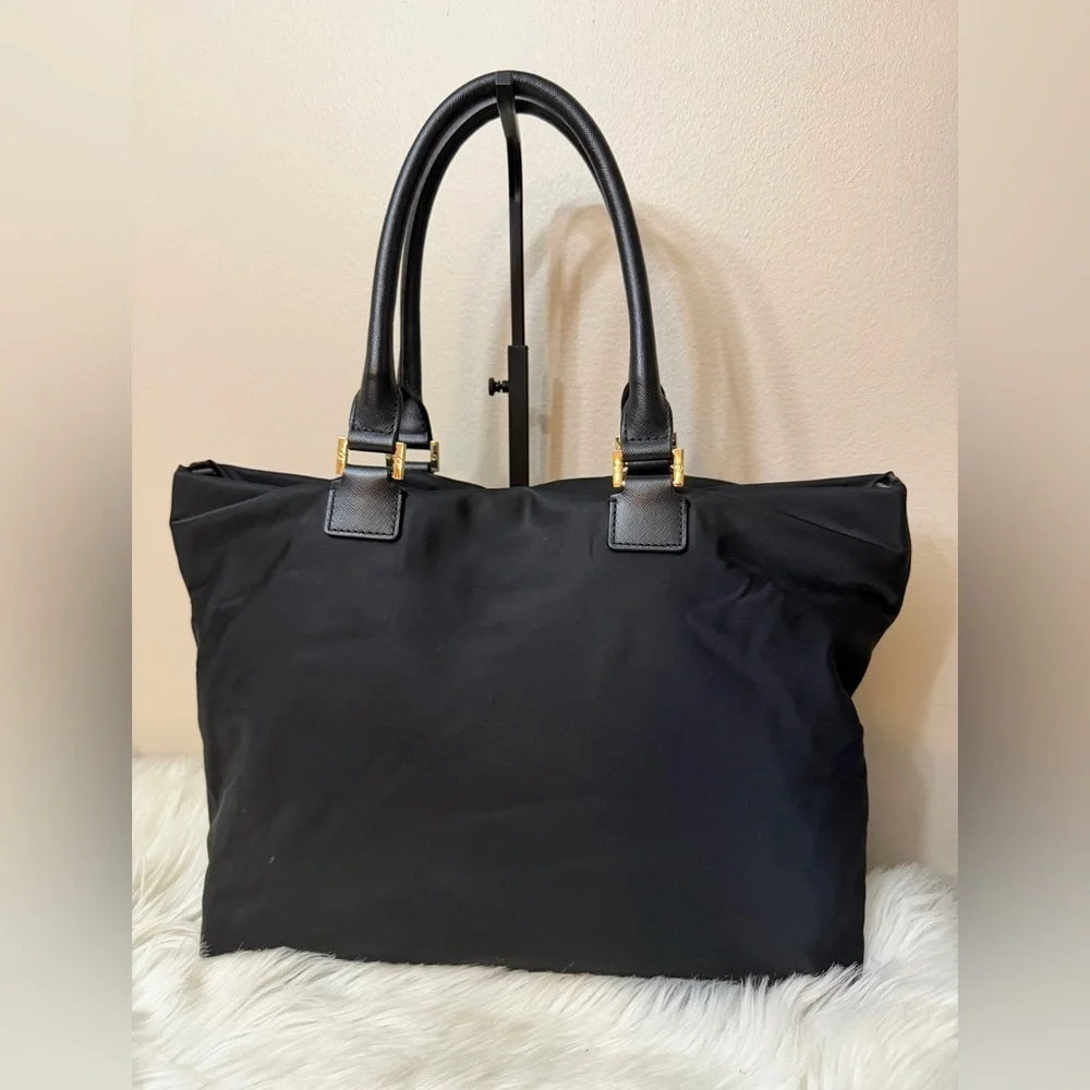 Black Medium Tory Burch Bag